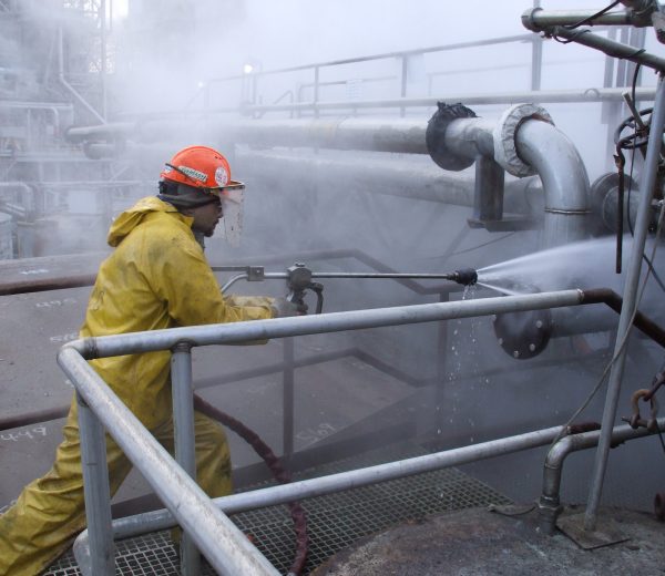 High-pressure water blasting equipment