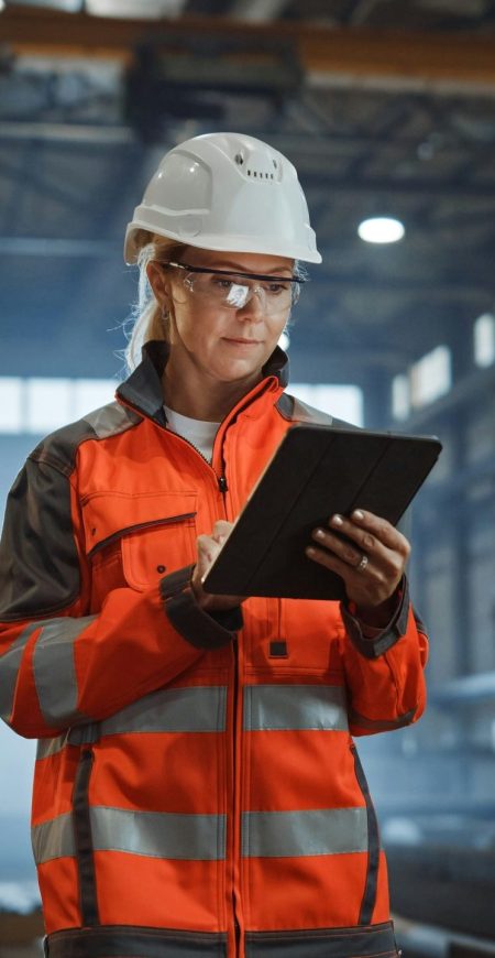engineer-working-at-a-metal-factory.cdn.en-HK.1